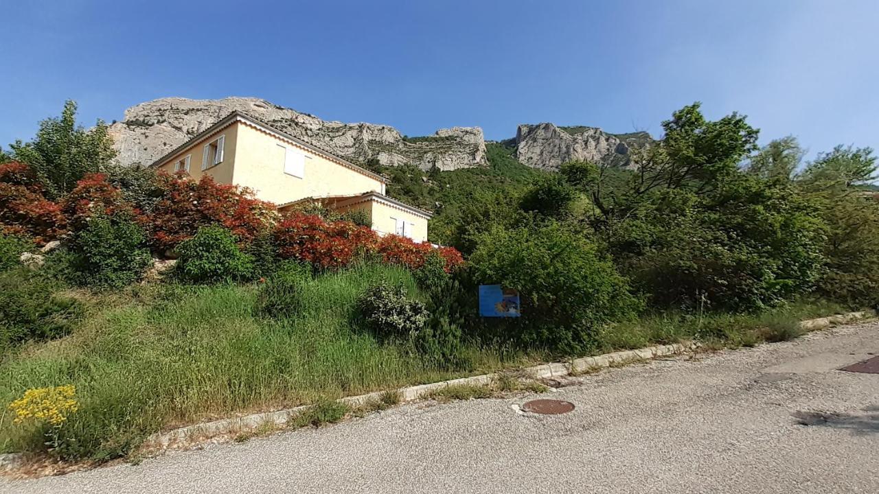 Les Terrasses Du Paradis Orpierre Exterior photo